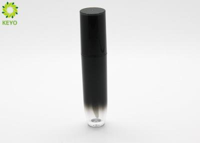 中国 勾配のプラスチック黒い液体の口紅の容器/唇の光沢の管5ml 6ml 販売のため