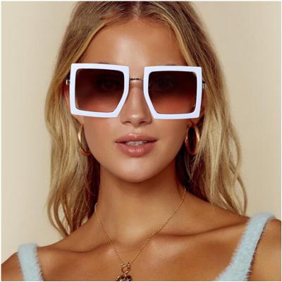 China Sunglasses 2021 New Fashion Sunglasses Hot Sale Modern Oversized Eyeglasses Frame Modern Sunglasses for sale