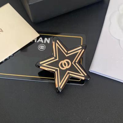 China 2022 contact customer service high-end black classic five-pointed star letter C scarf link brooch silk pin for sale