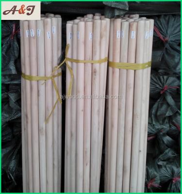 China Floor cleaning factory price of log poles, natural wood pole for sale