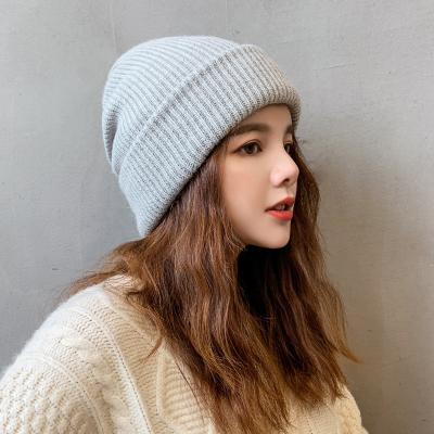 China COMMON Custom Winter Knitted Knit Beanie Hat Pompom Knitted Beanie Hat Winter Caps for sale