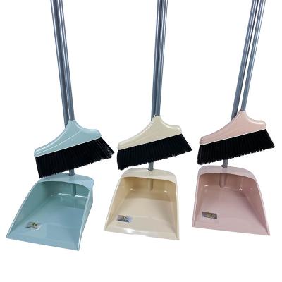 China Home Eco-friendly Household Cleaning Long Handle Plastic Dustpan With Broom for sale