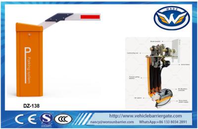 China puerta automática teledirigida de alta velocidad de la barrera del tráfico del estacionamiento del motor servo 0.6sec con 24V el motor servo IP65 en venta