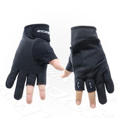 China LED Light Leather Breathable Wear Resistance Fishing Gloves With LED for sale