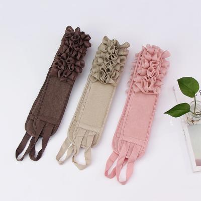 China EXFOLIATING Hot New Product High Quality Encrypted Bath Long Flower Remove Clean Skin Long Bath Brush With 2 Head for sale