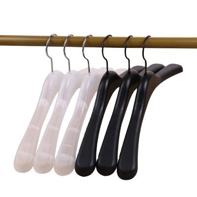 China Wholesale CLASSIC Black Transparent Top Wider Shoulder Clothes Cloth Suits Suits Hanger Plastic Hanger Display For Clothing Store for sale