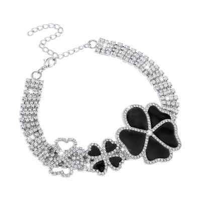 China Wholesale Trendy Women Crystal Choker Silver Flower Diamond Necklace Jewelry Rhinestone Sexy Chain Necklace for sale