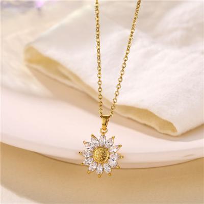 China Wholesale Trendy Fashion 18K Sunflower Zircon Stainless Steel Gold Plated Pendant Necklace For Women for sale