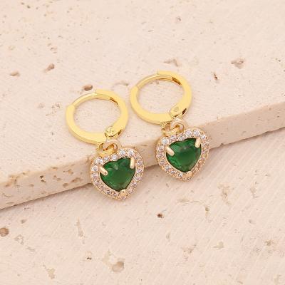 China Fashion CLASSIC Wholesale Women Copper Microinlaid Simple Zircon Earring Heart Stud Earrings for sale