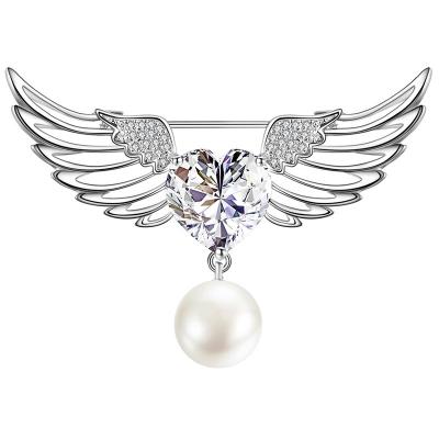 China Popular Classic Designer Angel Wings Pearl Brooch Glitter Jewelry Gift Feather Brooches Rhinestone Pins for sale