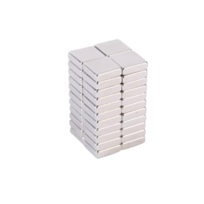 China Cheap Industrial Magnet Wholesale N35 N42 N5 Neodymium Magnet Blocks Magnet Neodymium Magnet Material Made in China for sale