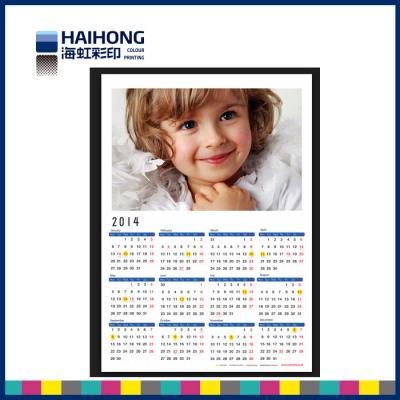 China O costume imprimiu calendários de parede com papel duro do cartão 250gsm, laminação lustrosa do filme à venda