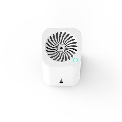 China 2021 Customized High Quality Mini Car Air Portable Dehumidifier And Humidifier for sale