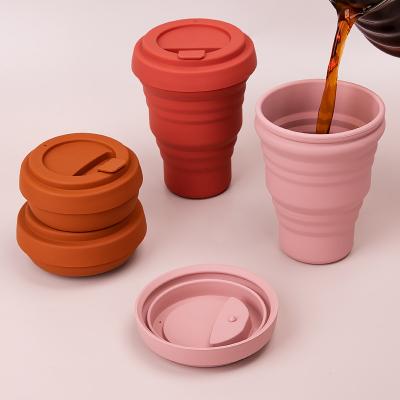 Chine 2000 ml bouteille d'eau en silicone tasse pliable résistant au froid à vendre