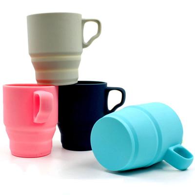 China Lebensmittelqualität 180 ml 300 ml zusammenklappbare Silikon-Tasse zu verkaufen