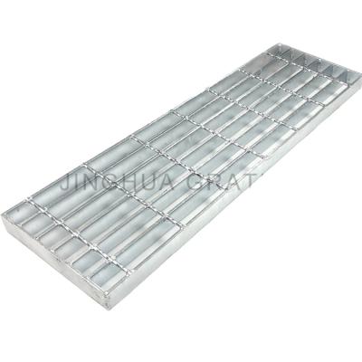 China Small Hot Dip Traditional High Strength Galvanized Floor Grating Step Ladder China Factory Price for sale