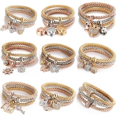 China Yunchang CLASSIC 2022 hot selling 3 PCs Crystal Butterfly Popcorn Elastic Bracelets set heart lock charm bracelet for women girls for sale