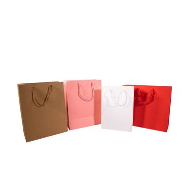 China Recyclable Hot Fancy Folding Apparel T-shirt Packaging Gift Box Magnetic Shipping Paper Box for sale