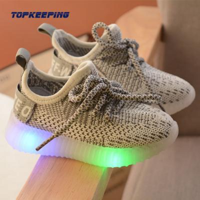 China 1G0032 Kid's Breathable Mesh Casual Shoes Girl Lighted Design Sneaker With Light for sale