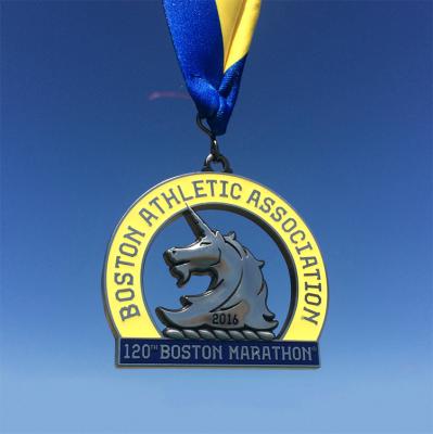 China Race City Boston Medals Souvenir Marathon Dubai Tokyo Farm 3d Metal WD Top Marathon Winner Medal is custom made high quality racing overall for sale