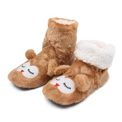 China Anti-slippery Women's Owl Fur Snoozies Animal Slipper Boot for sale