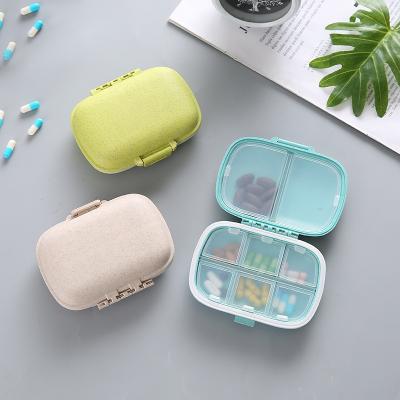 China Fashionable Plastic Pill Box Kits Portable Medical Vitamin Pill Container for sale