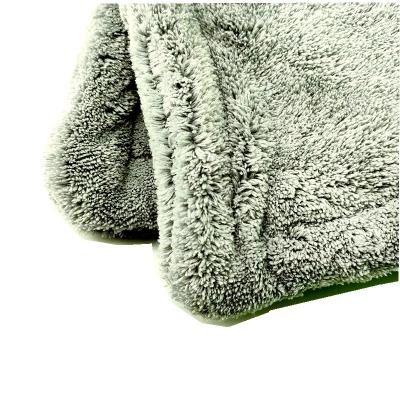 China Custom Thick Coral Double Edgeless 800gsm Microfiber Compressed Velvet Durable 450 Cleaning Cloths Quick Dry Car Care Polishing Towel for sale