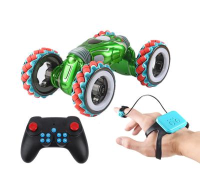 China Excellent Made in China Gesture Control Drift Toy Double Sided Rolling Remote Control Climbing Car for sale