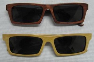 China Black and yellow light weight bamboo eyeglasses / handmade eyeglasses for sale