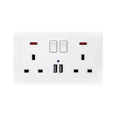 China FIKO Durable British Standard White Two Person Switch With Two 13A Square Tripole Wall Corner Power Outlet With USB Indicator for sale