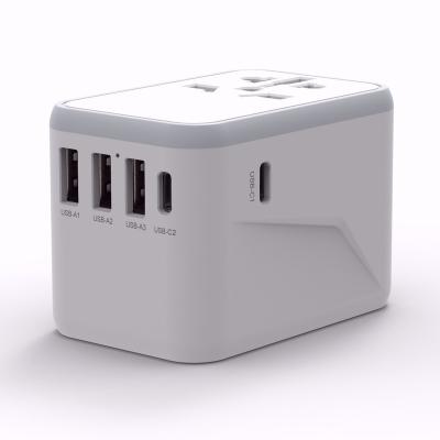 China Universal FCC IEC60884 CE Adapter OEM ODM USB Wall Plug Socket Wall Socket Travel Adapter Residential/General Purpose ROHS With PD 45watts for sale