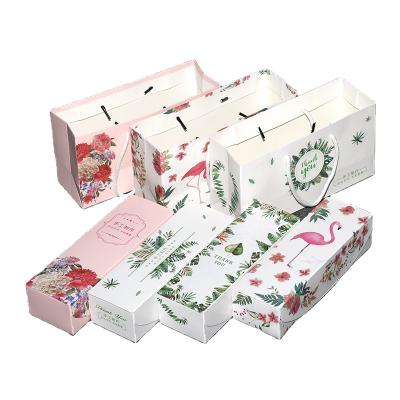 China Hot Selling Food Container Folding Custom Size Cupcake Boxes Recyclable In Stock Low MOQ Luxury Candy Box Wedding for sale