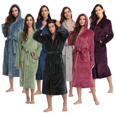 China Keep Warm Couples Pajamas Flannel Winter Bathrobe Hooded Women's Bathrobe for sale