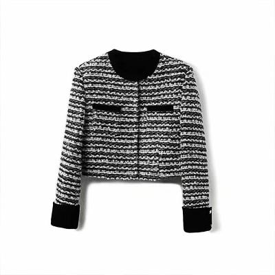 China Breathable Black and white Woolen Yarn Dyed Ready to ship New Style Autumn New coat dress Tweed fabric for sale