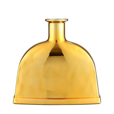 China Hot sale high quality luxury golden vodka whiskey juniper whiskey rum flat wine bottle semicircle vault for sale