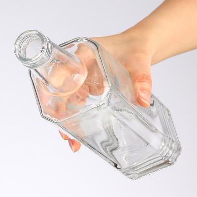 China Beverage Bottom 750ml 25oz Wine Glass Bottle Spray Printing Whiskey Bottle Thick Thin Square Vodka Bottle for sale