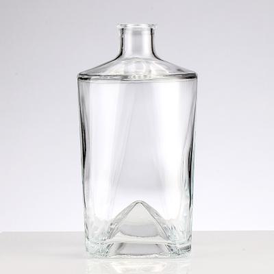 China Flint Gin Bottle Glass 100ml 200ml 375ml 500ml 750ml Luxury Vodka Whiskey Bottles Beverage Bottle With Natural Wood Cork for sale