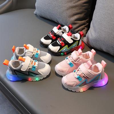 China New Fashion Mesh Girls Boys Breathable Kids Waterproof Autumn Design Led Sneaker Children Party Shoes Light Up Shoes For Kids for sale