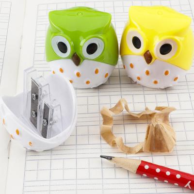 China Best Factory Price Eco-friendly Material Wholesale Stationery Blue Pink Plastic Owl Shape Pencil Sharpeners For Pencil Sharpeners Student for sale