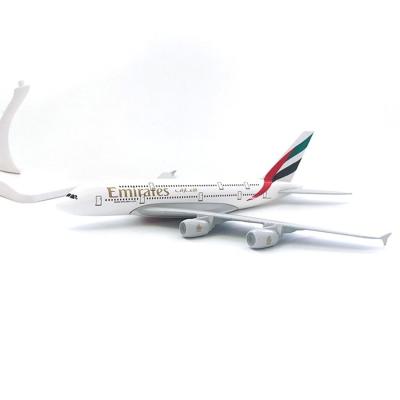 China Die Cast Toy Airplane For Holiday Gift Emirates 380 Alloy Die-cast Toy 20cm Airplane Model Toy for sale