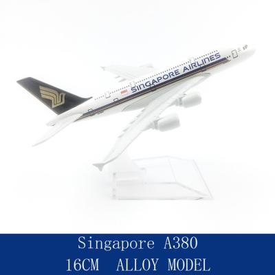 China Toy Fast Delivery 16cm 1:400 Singapore A380 Diecast Alloy Diecasting Airplane Model Toy for sale