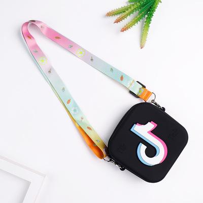 China Small reusable cute princess coin purse silicone small girl tik tok bag fashion cross - body handbags tiktok purses for kids ladies for sale