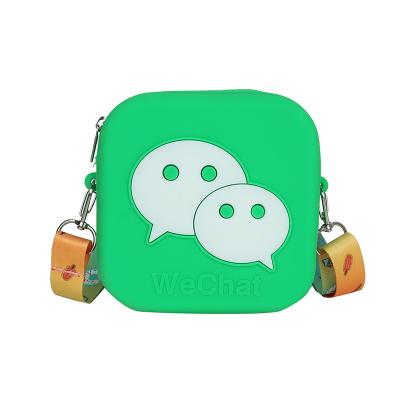 China Cute Logo Print Girls Messenger Bag Parent-Child Silicone Coin Coin Bag Reusable Wechat Silicone Messenger Shoulder Bag for sale