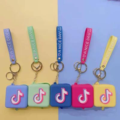 China Wholesale cheap custom tok custom tiktok girl kids girl kids fashion silicone coin chain purse zipper bag cartoon tik tok wrist purse for sale