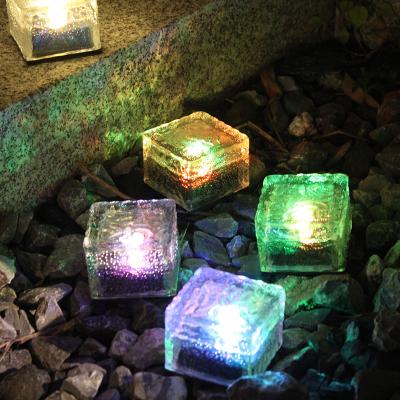 China Luce Focos Solares Luminarias Bollard Solar Street Lamp BRITE Practical Spotlight Lampara Garden Lamp Led Outdoor Solar Garden Lights for sale