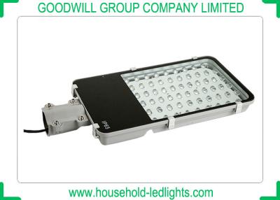 China IP65 High Power Outdoor LED Street Lights Daylight 6500k Power Driver Inside for sale