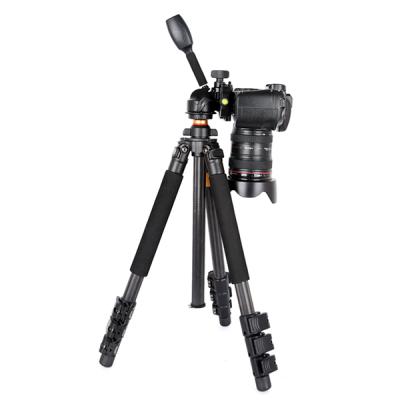 China 2018 Professional Q472 Carbon Fiber 1550mm Camera Tripod Lightweight 1.8kg Digital Tripod With Gimbal Main Head Photographic Tripod For SLR for sale