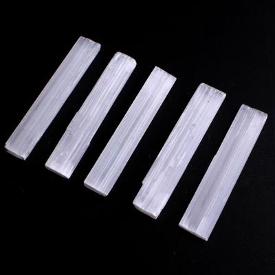 China Europe natural energy healing crystals stick reiki quartz white gypsum band selenite wand for decorate for sale