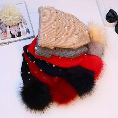 China JOINT Wholesale Pearl Beanie Hat Gorgeous Winter Warm Knit Hat Women's Winter Hat for sale