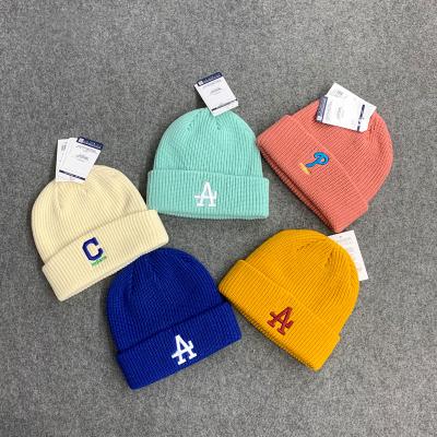 China 2021 New Custom Knitted COMMON Designer Hat Beanie In Winter Hats for sale